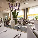 Alpex Hotel