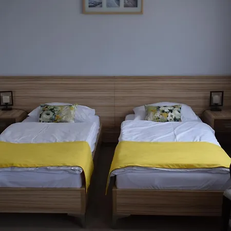 Alpex Hotel 2*