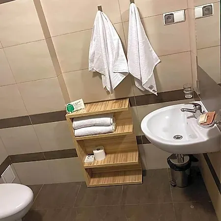 Alpex Hotel 2*