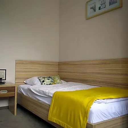 Alpex Hotel 2*