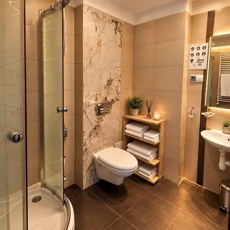 Alpex Hotel 2*
